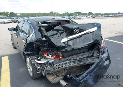 2015 Nissan Altima 2.5 Sv z USA, uszkodzony, nr VIN 1N4AL3AP8FC237860